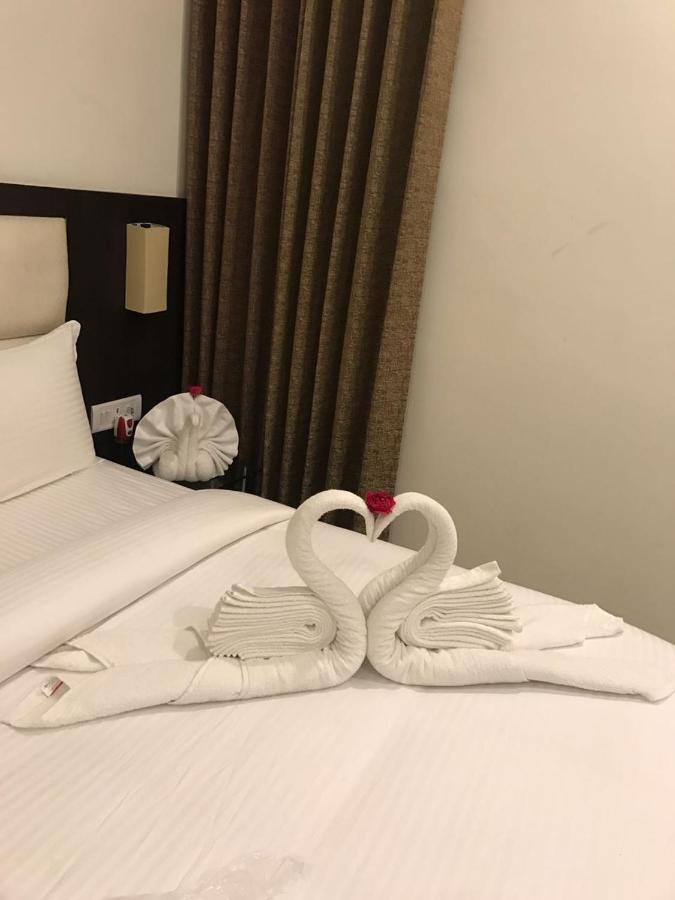 Hotel Anandi Inn Ballia Exterior foto